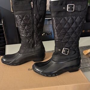 Sperry Black Quilted Winter Boots